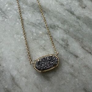 Kendra Scott necklace